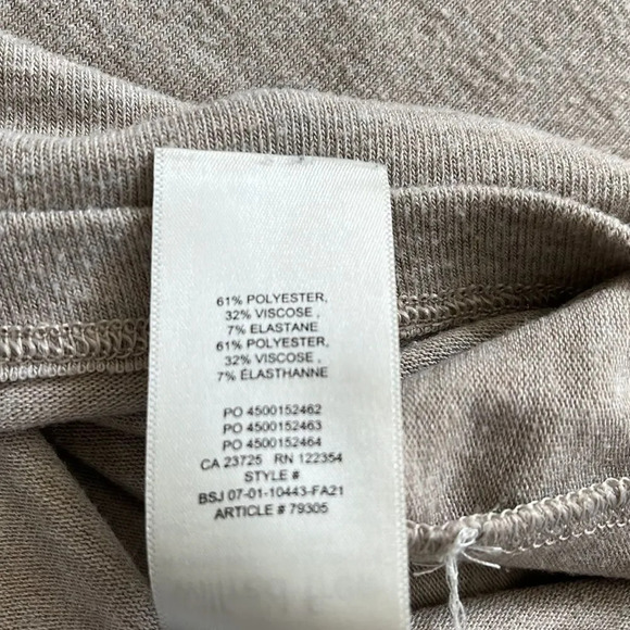 Aritzia Long  Sleeve Top - Picture 7 of 9